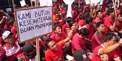 Aksi Demo Buruh Tangerang