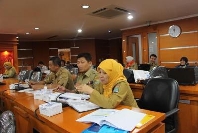 Perwakilan BKD memaparkan data pendidikan di Kabupaten Tangerang.(hms)