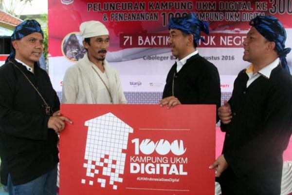 Direktur Enterprise & Business Service Telkom Muhammad Awaluddin (kedua kanan). (ist)