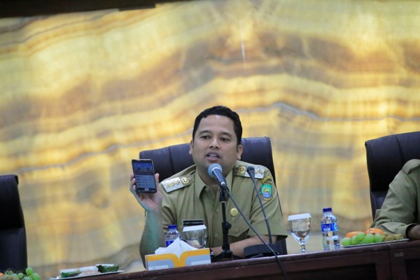Walikota Tangerang memimpin rakor Admin Website. (ist)